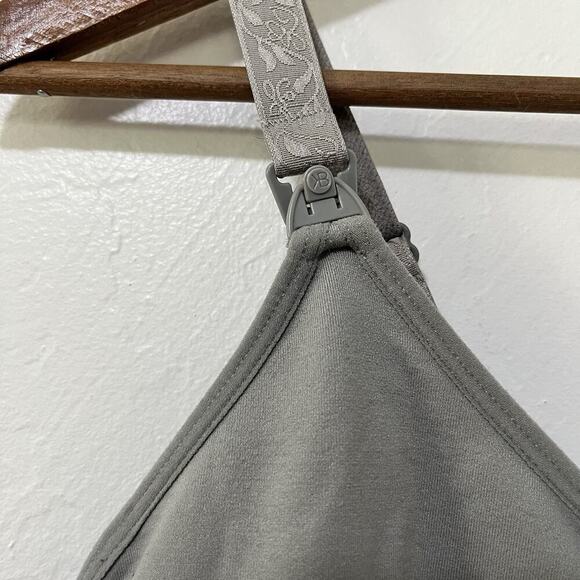Kindred Bravely Maternity & Nursing Tank Top Size XXL Grey Built in Bra Comfy - Picture 5 of 7